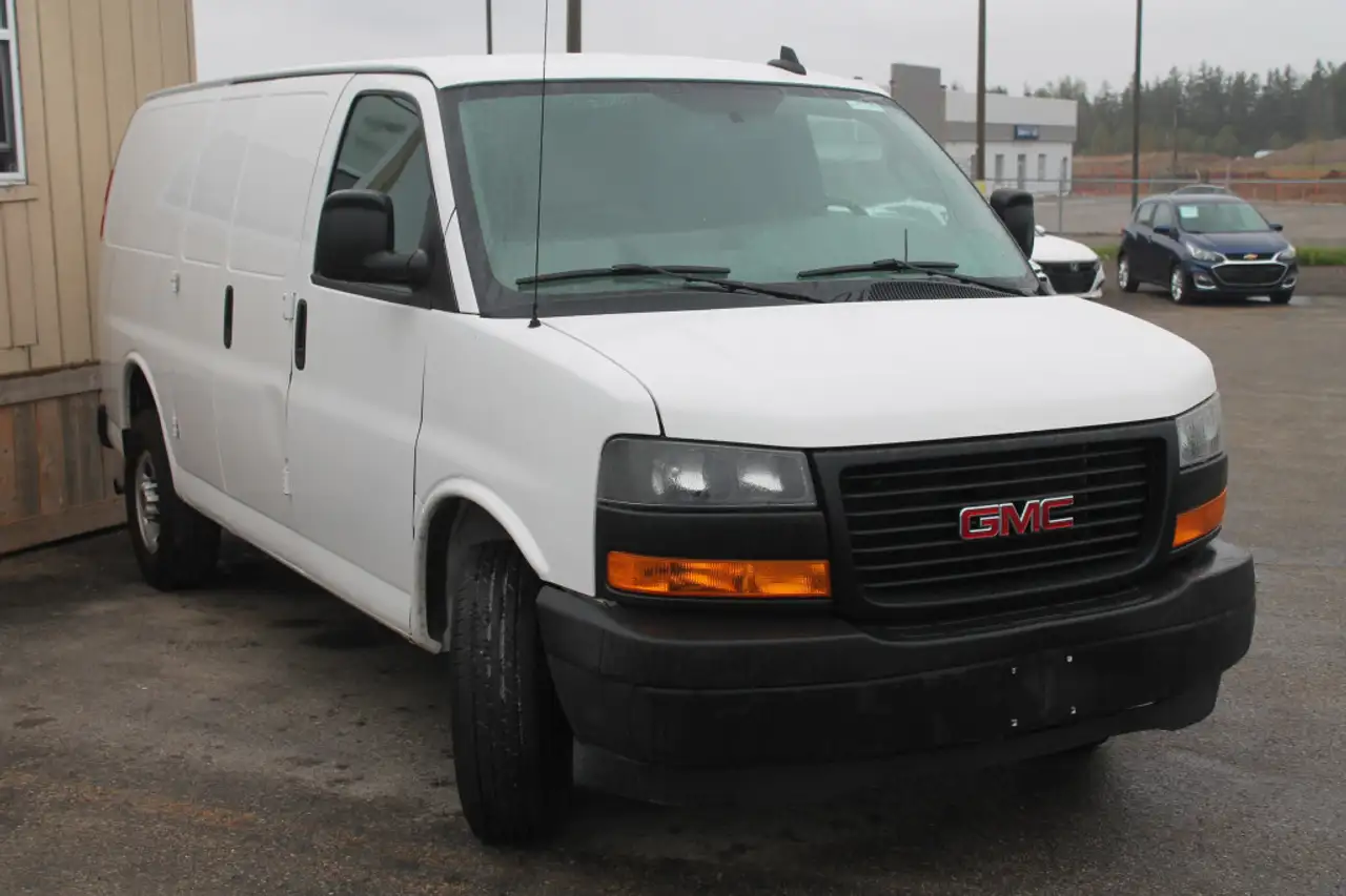 GMC 2500 снимка GMC 2500
