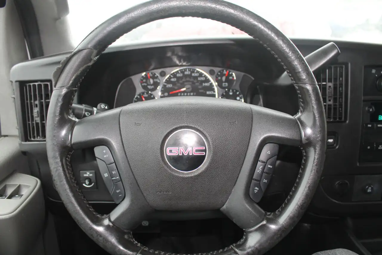 GMC 2500 снимка GMC 2500