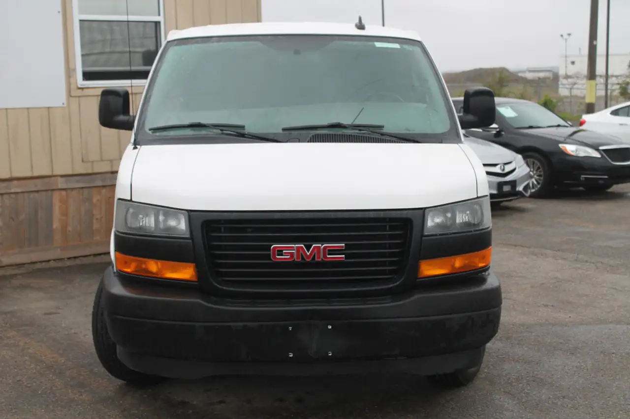 GMC 2500 снимка GMC 2500