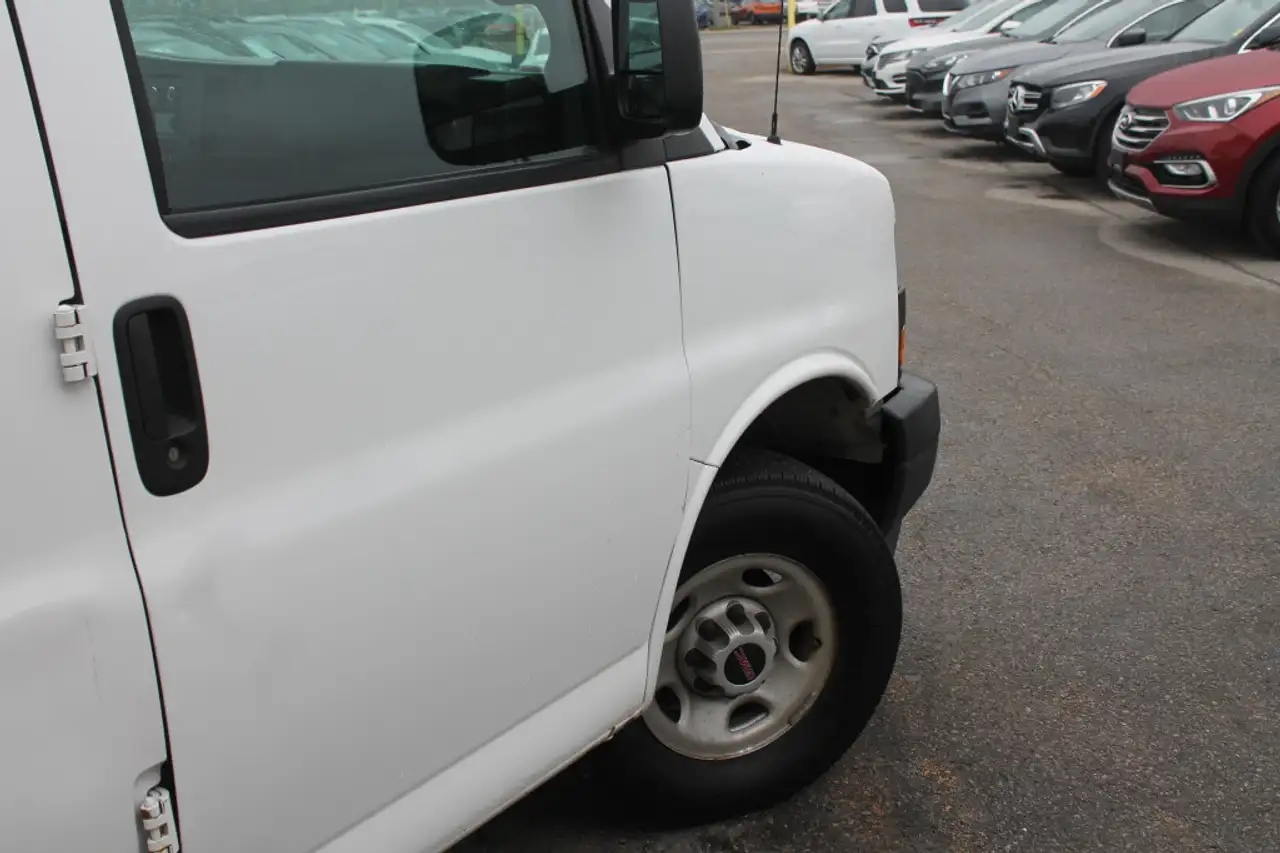 GMC 2500 снимка GMC 2500