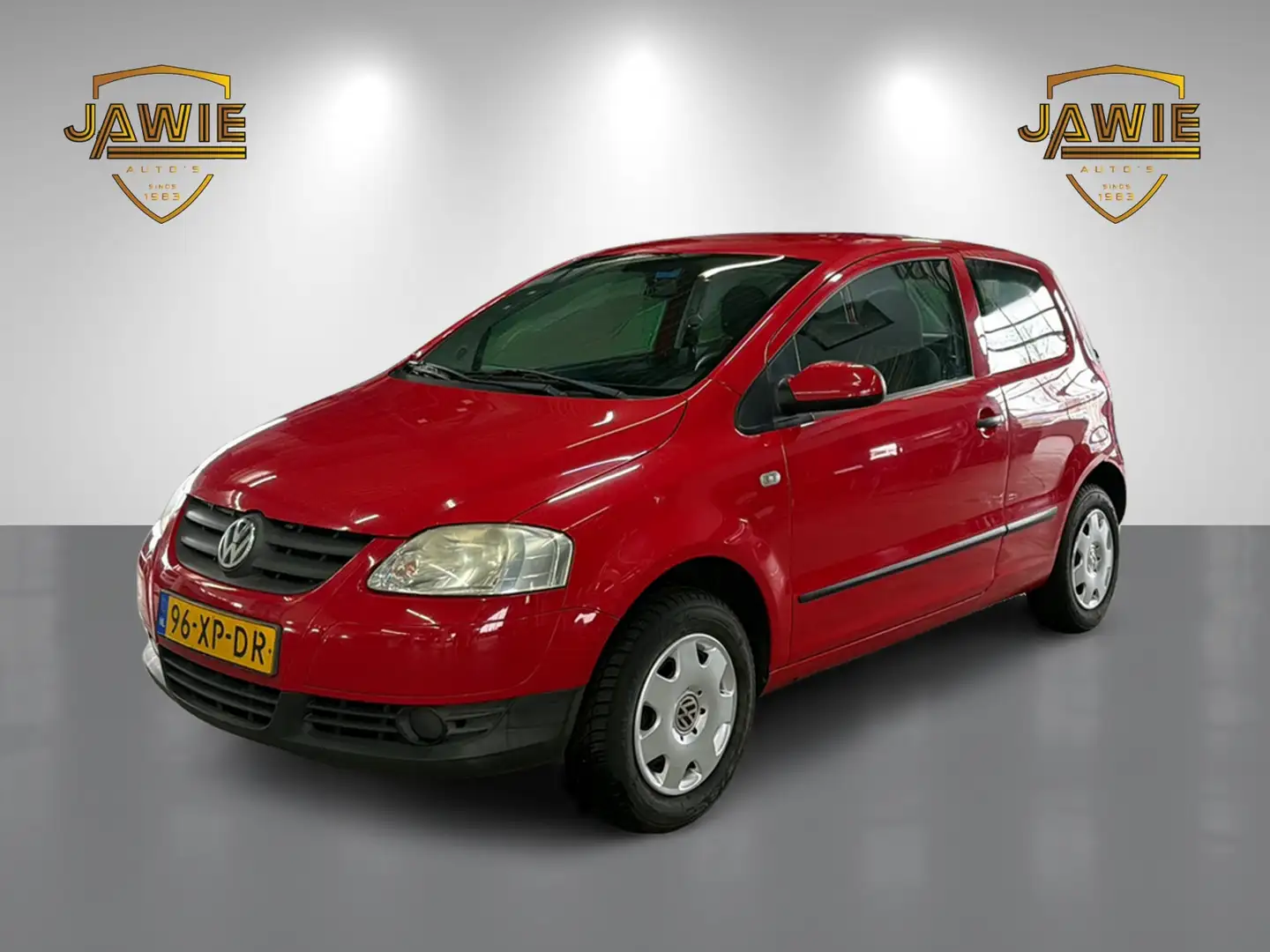 Volkswagen Fox 1.2 Trendline 96-XP-DR Rojo - 1