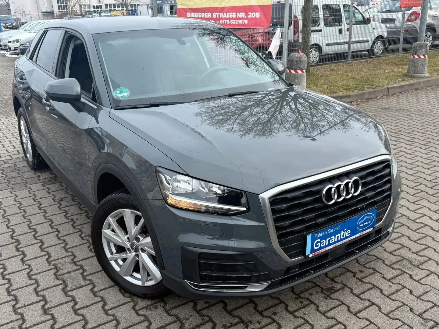 Audi Q2 30 TFSI GR.NAVI*KLIMAAT*6.G*SHZ*TEMPO*MFL*PDC Gris - 1