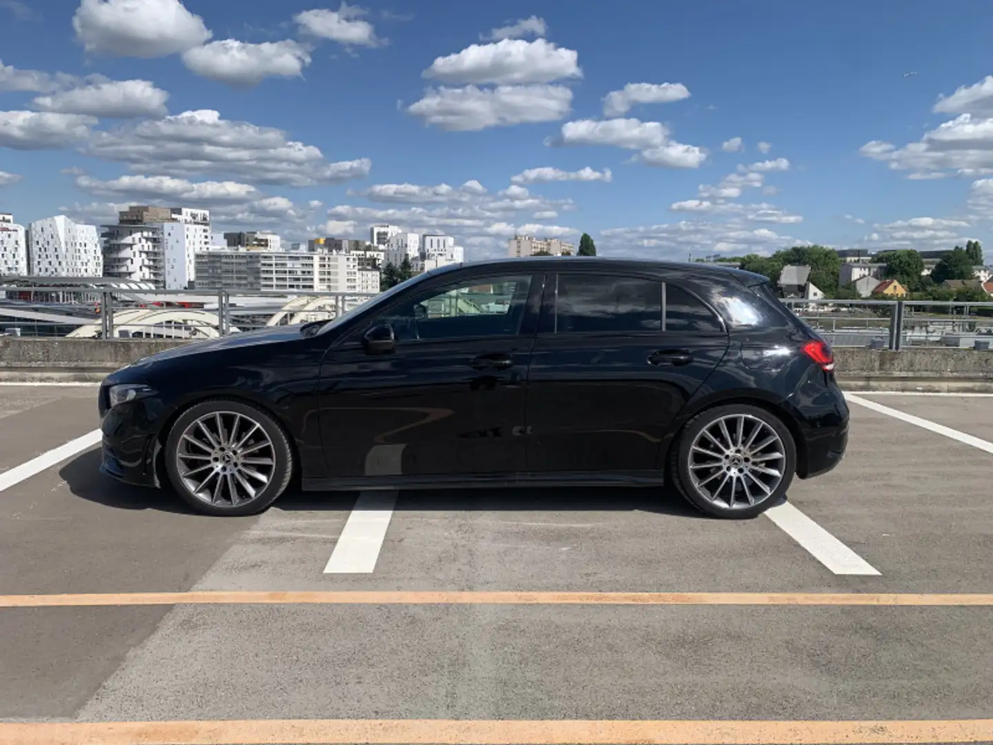 Mercedes-Benz A 180 180 D 116CH AMG LINE 7G-DCT Noir - 2