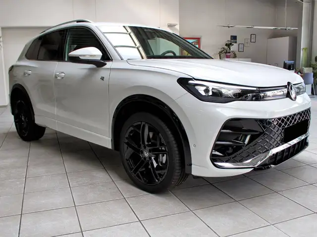 Volkswagen Tiguan view 5