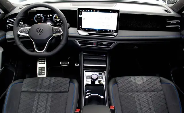 Volkswagen Tiguan view 8