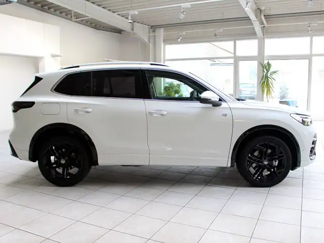 Volkswagen Tiguan view 7
