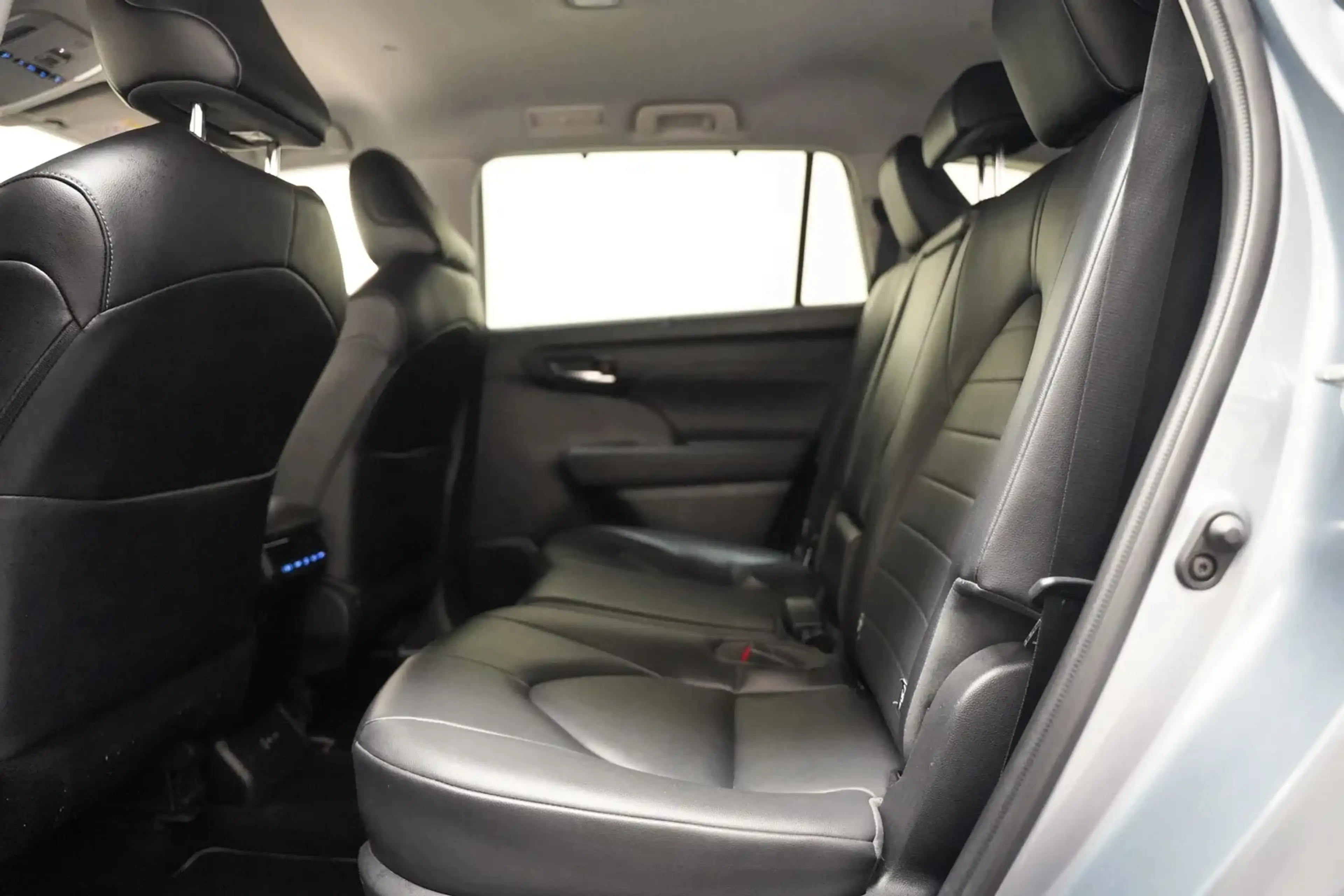 Toyota Highlander 2.5 AWD Hybrid Business Edition 7-Pers. [ LED Lede — photo 14