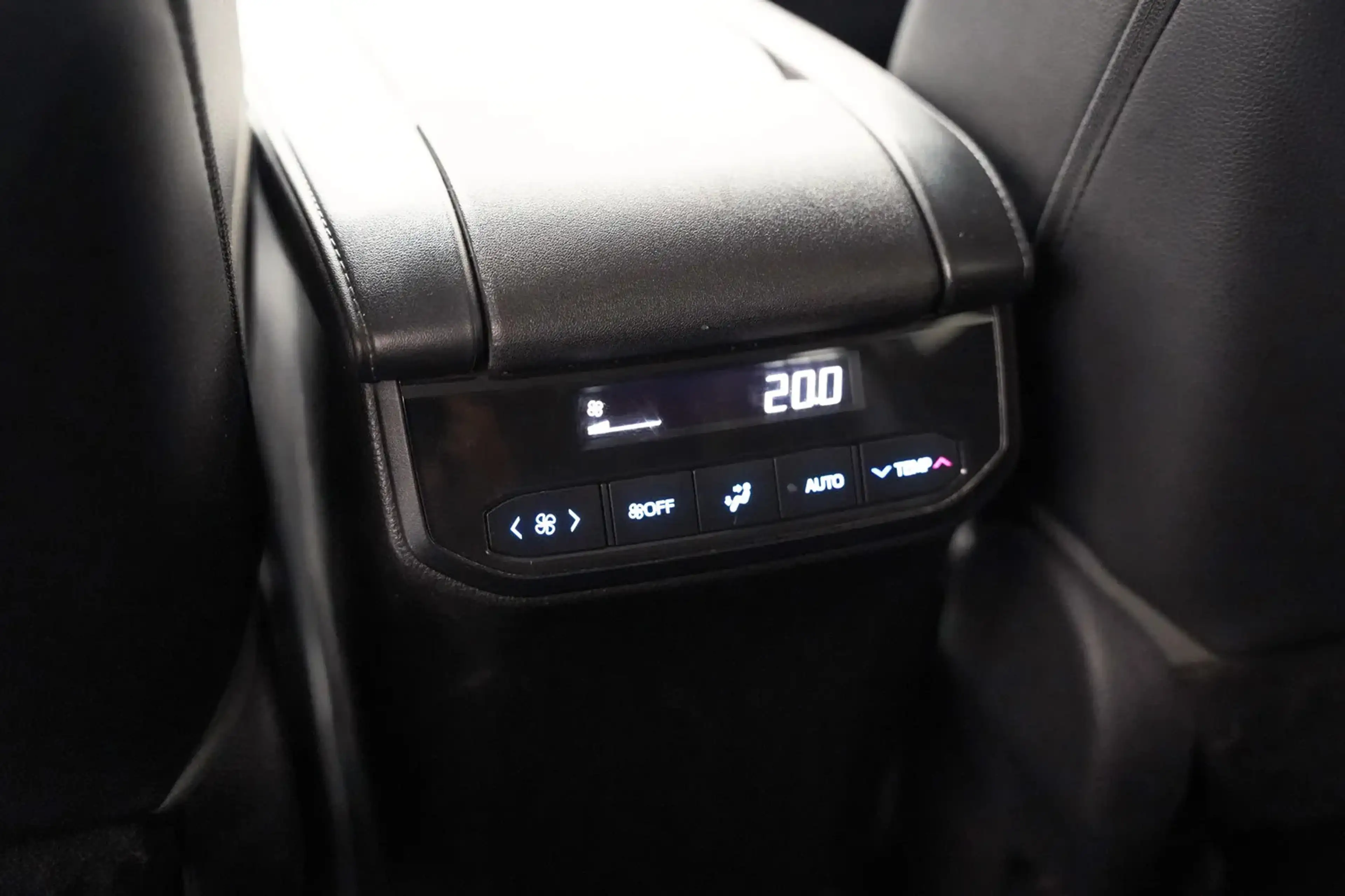 Toyota Highlander 2.5 AWD Hybrid Business Edition 7-Pers. [ LED Lede — photo 15