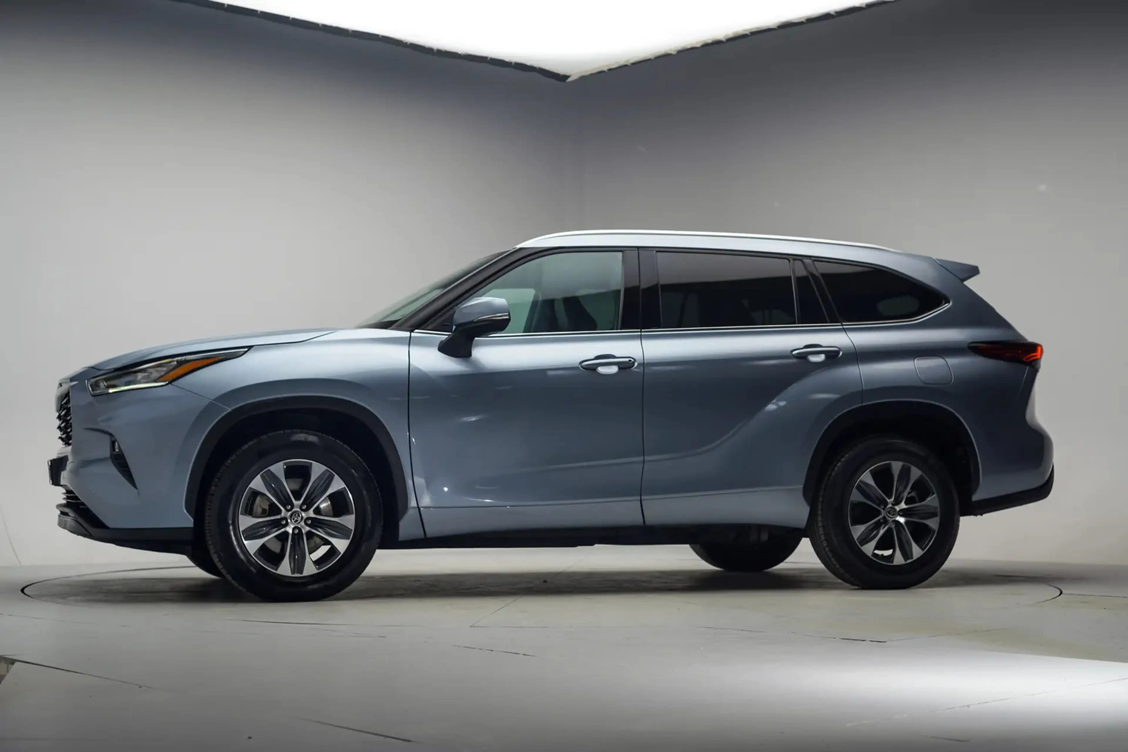 Toyota Highlander 2.5 AWD Hybrid Business Edition 7-Pers. [ LED Lede — photo 2