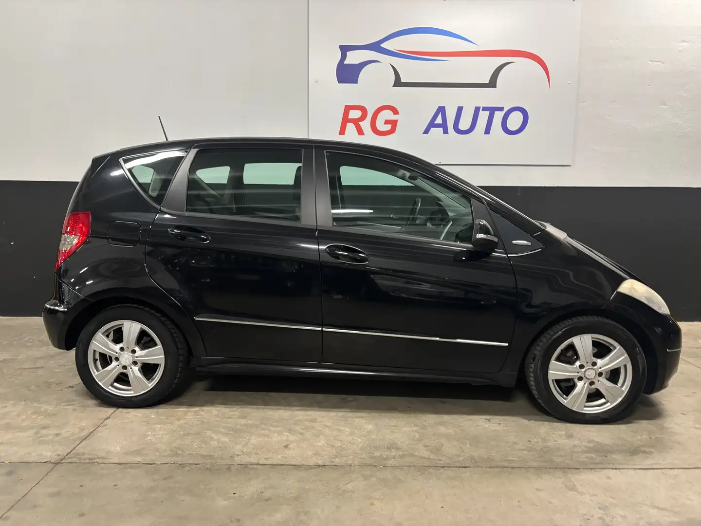 Mercedes-Benz A 180 Classe A - W/C 169 cdi Avantgarde FL Zwart - 2