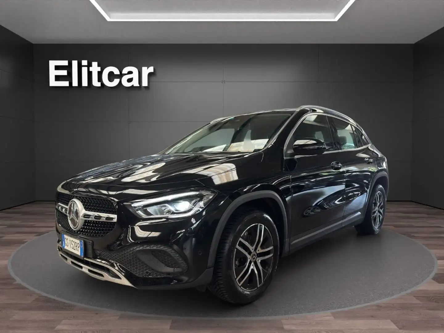 Mercedes-Benz GLA 180 Automatic Sport Plus Nero - 1
