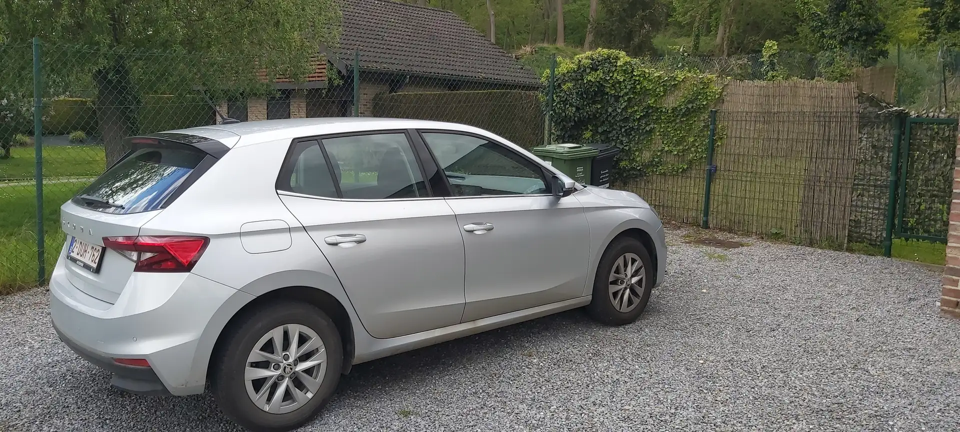 Skoda Fabia 1.0 TSI Ambition DSG Gris - 2