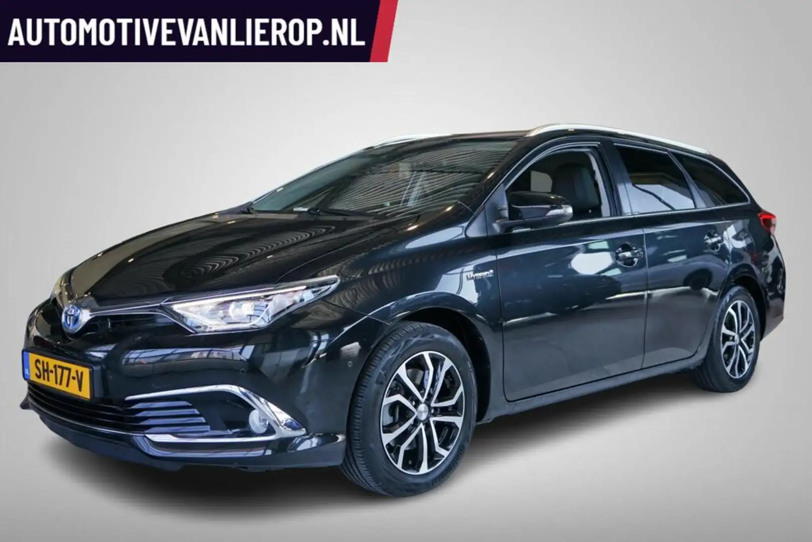 Toyota Auris Touring Sports 1.8 Hybrid Executive Go | CRUISE | Zwart - 1