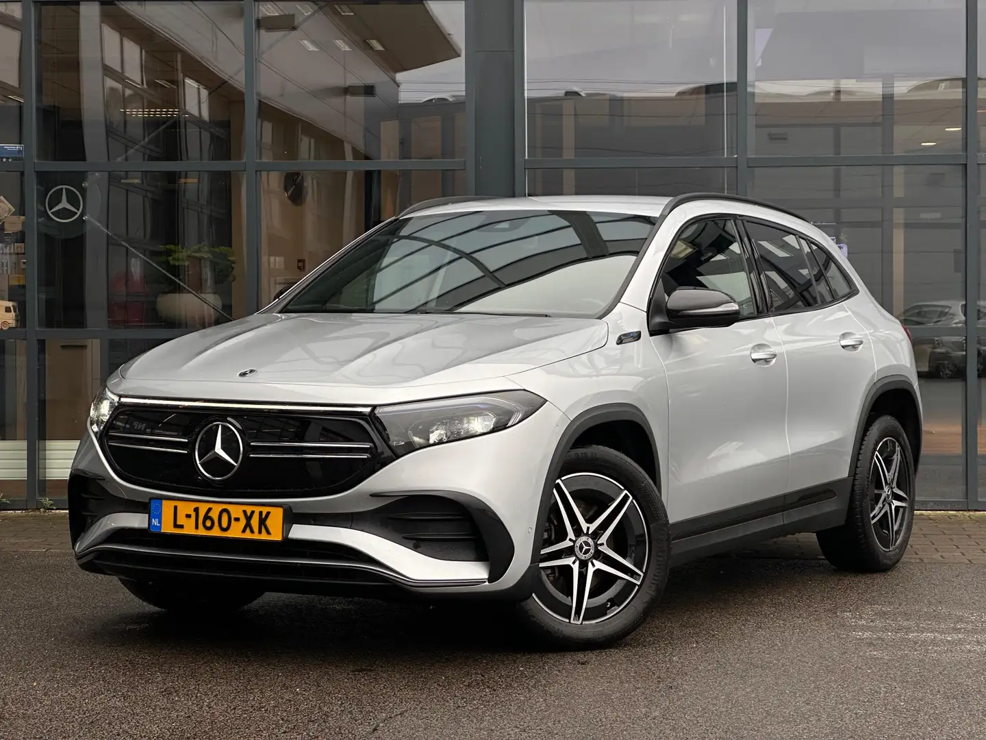 Mercedes-Benz EQA 250 AMG Line | SOH 96,1% | Trekhaak | Apple Carplay | Argent - 1