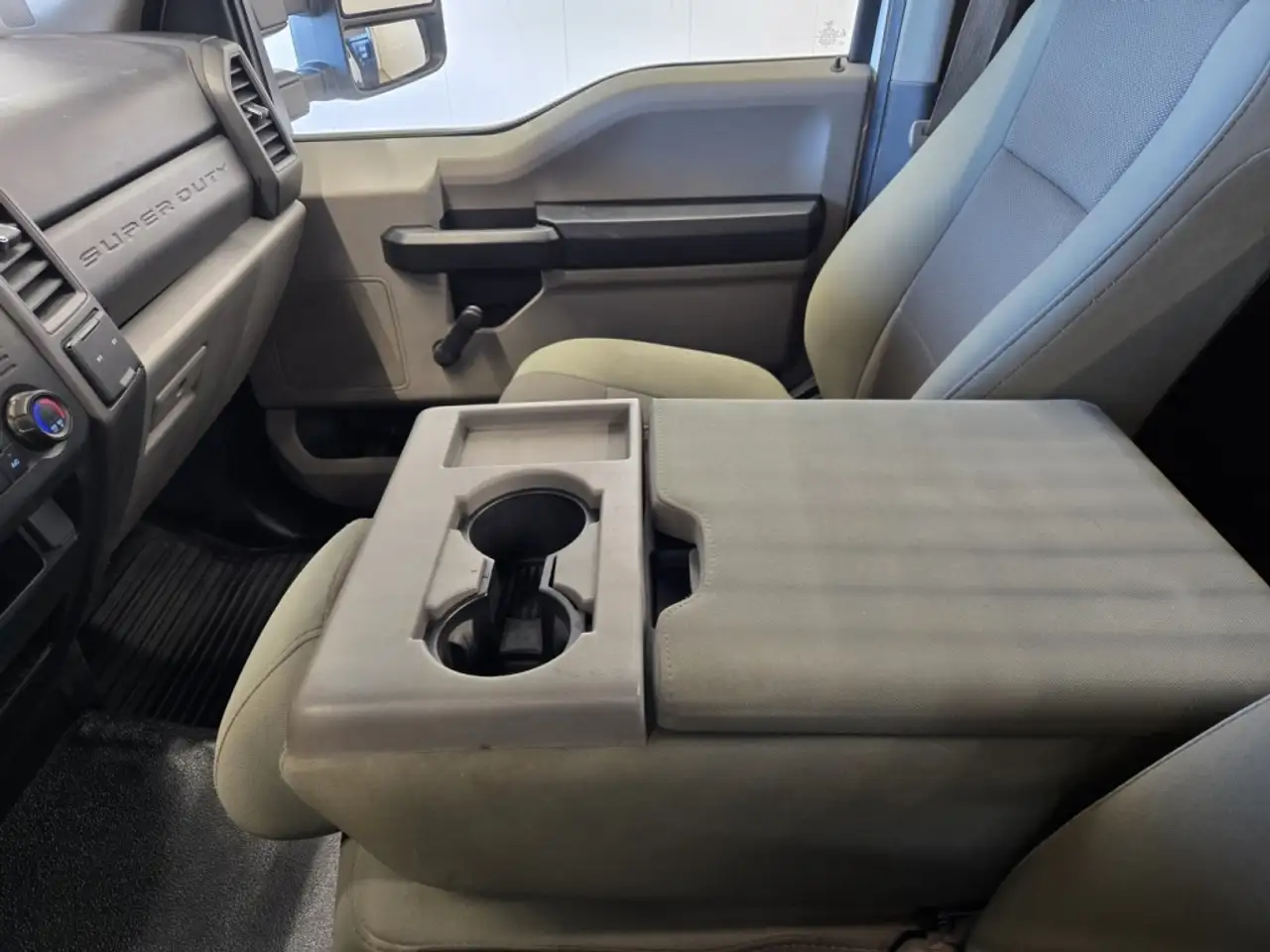 Ford F 550 снимка Ford F 550