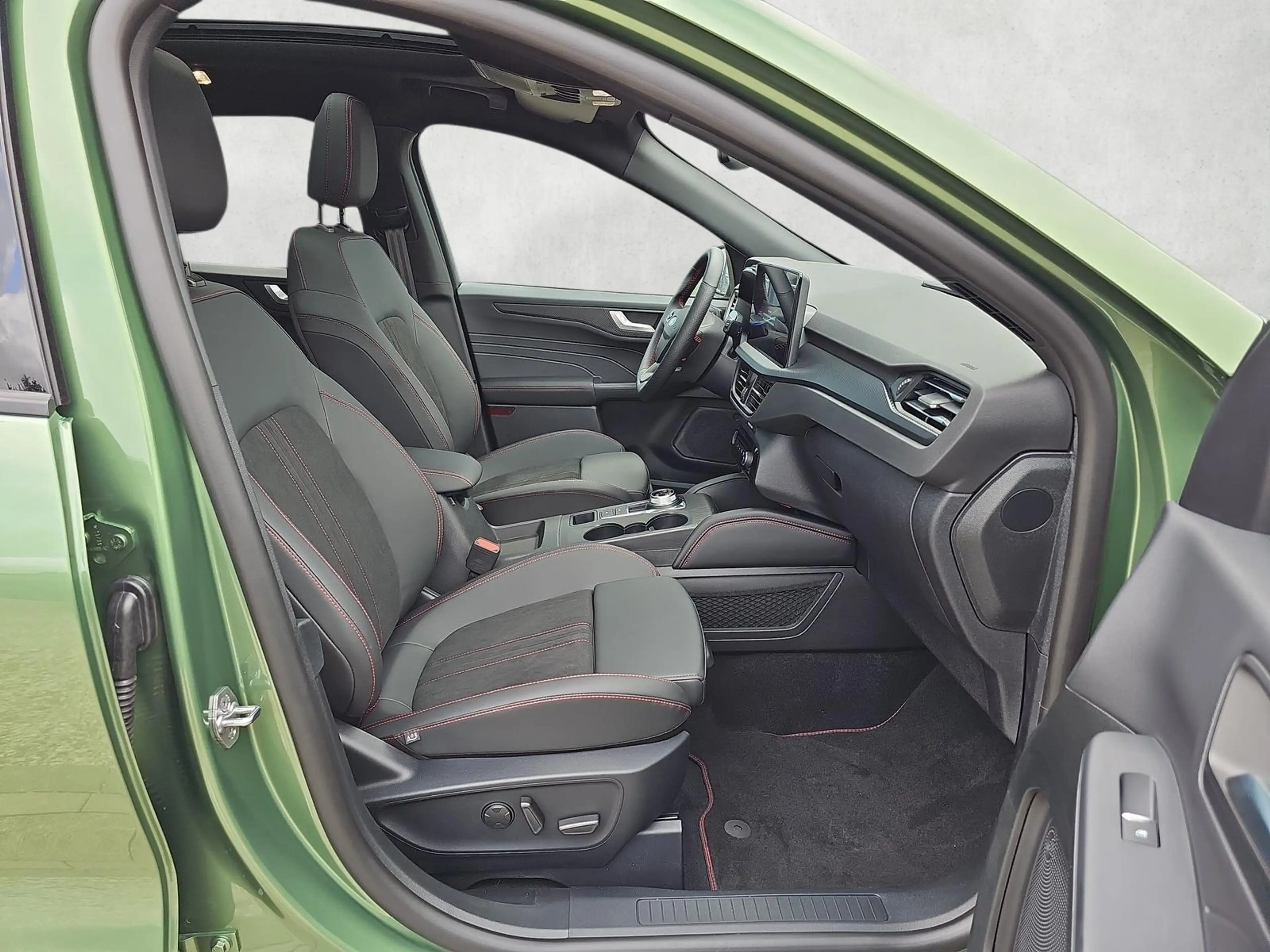 Ford Kuga Plug-In Hybrid ST-Line X 2.5 PHEV Blackpaket AH... — photo 10