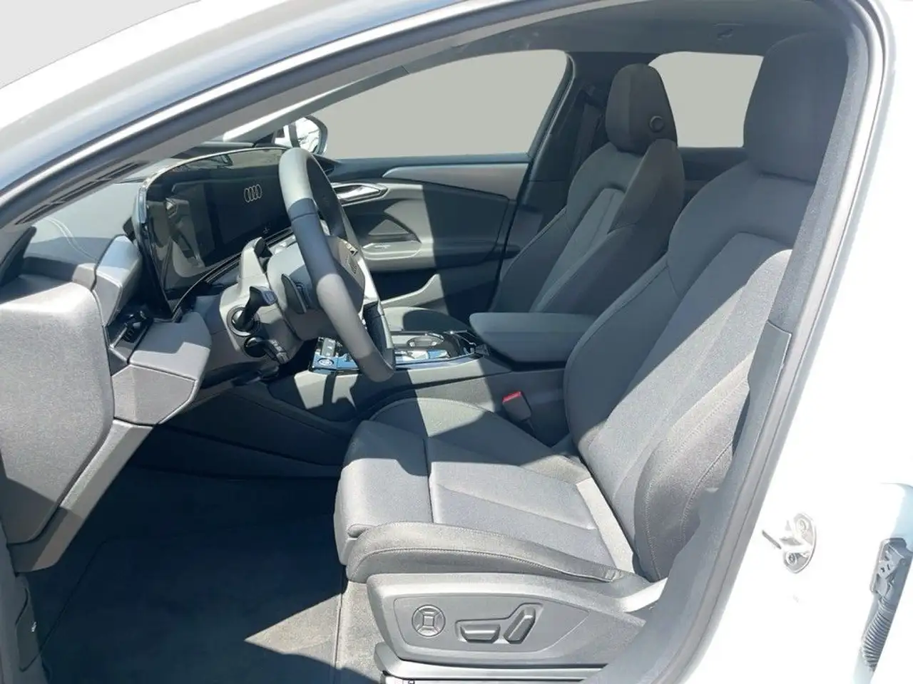 Audi A6 e-tron performance 270 kW S line busine 12
