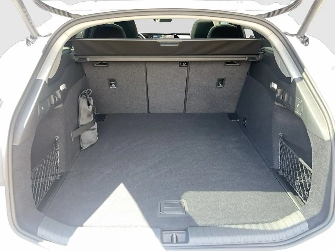 Audi A6 e-tron performance 270 kW S line busine 16