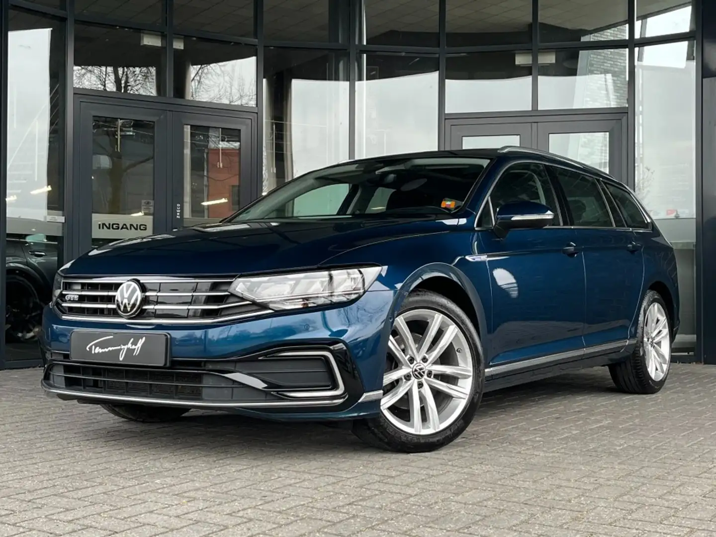 Volkswagen Passat VARIANT 1.4 TSI PHEV GTE - PANO - HEAD UP - CAMERA Blauw - 1
