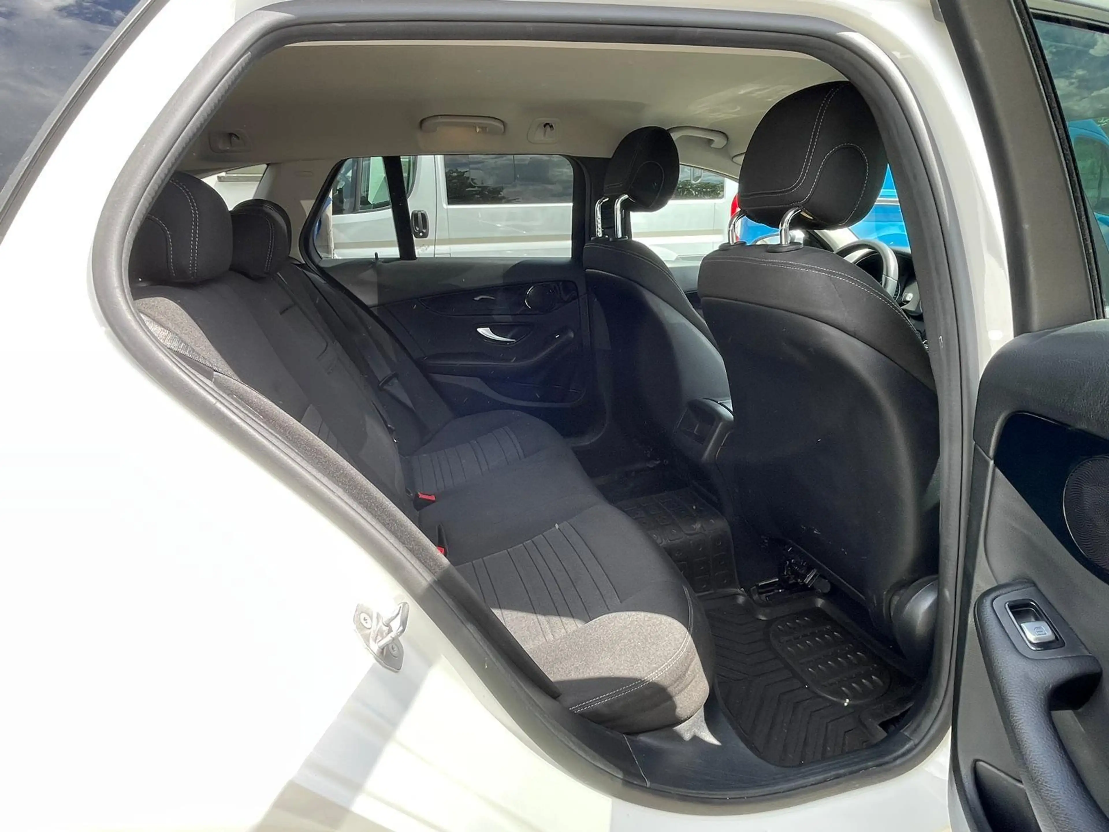 Mercedes-Benz C 180 T d Kombi//Aut.//2.Hand//AHK//TOPZUSTAND// — photo 14