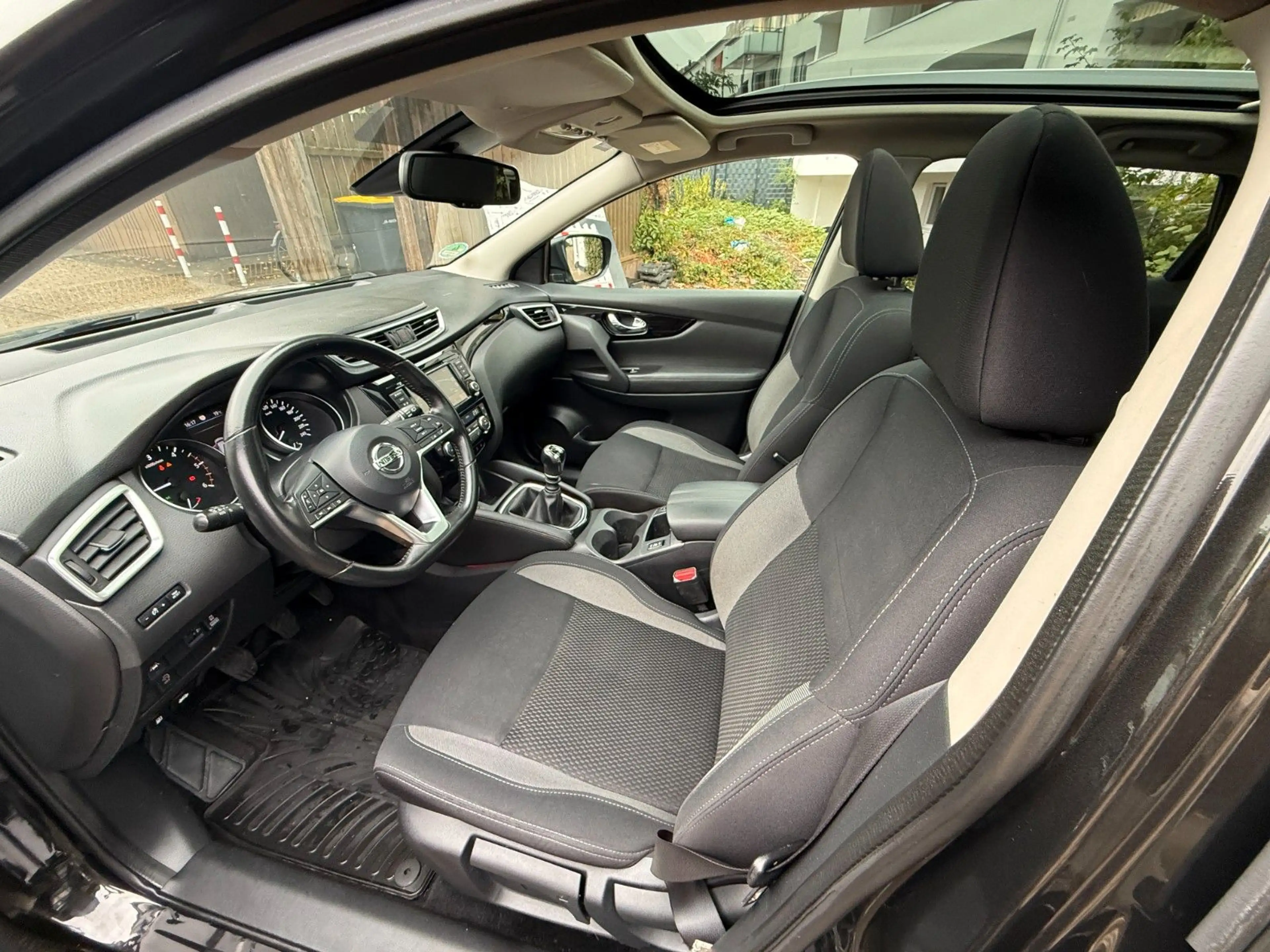 Nissan Qashqai N-Way 4x4/Pano/Kamera/SHZ/LED/Navi — photo 11