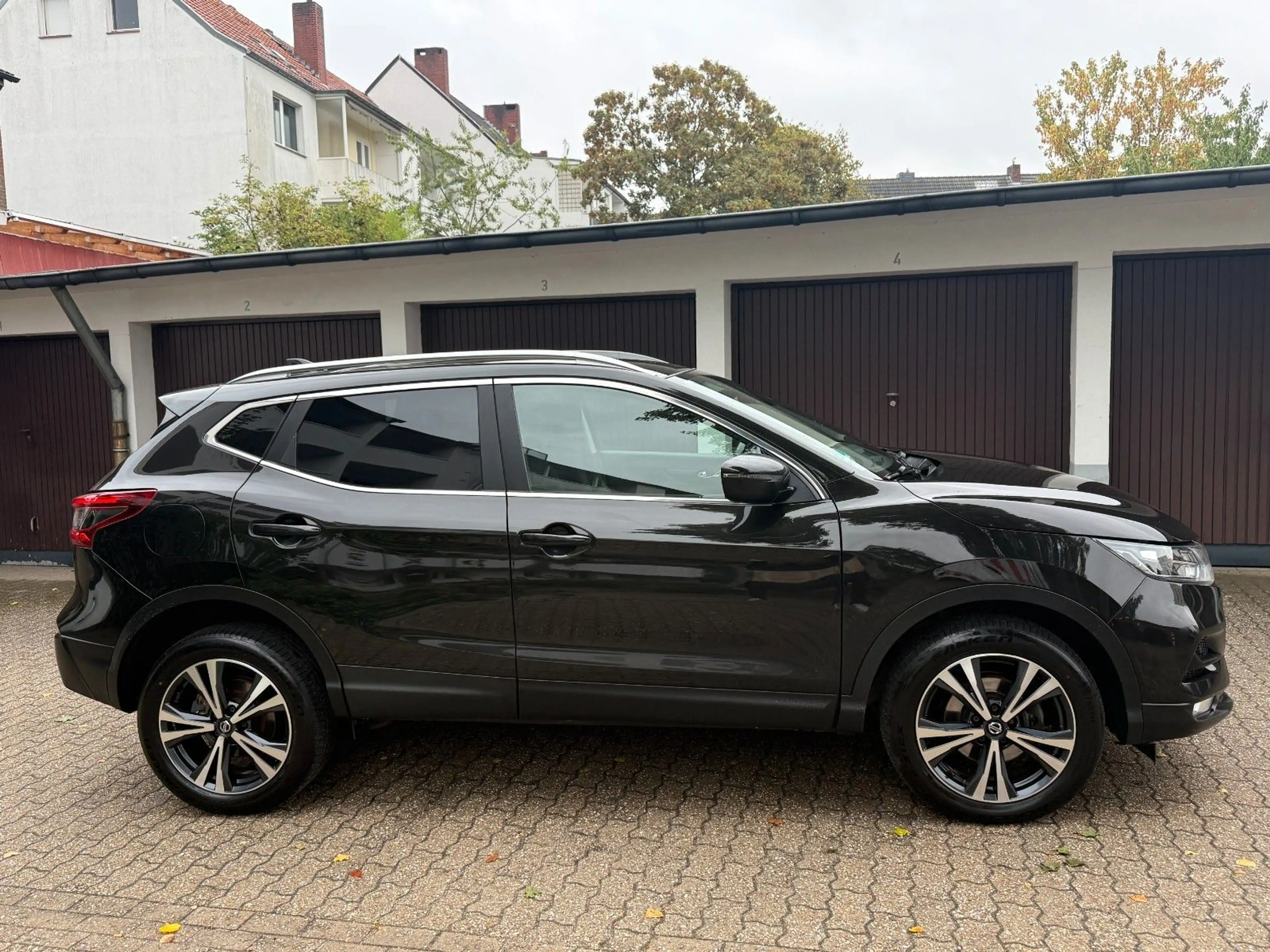 Nissan Qashqai N-Way 4x4/Pano/Kamera/SHZ/LED/Navi — photo 2