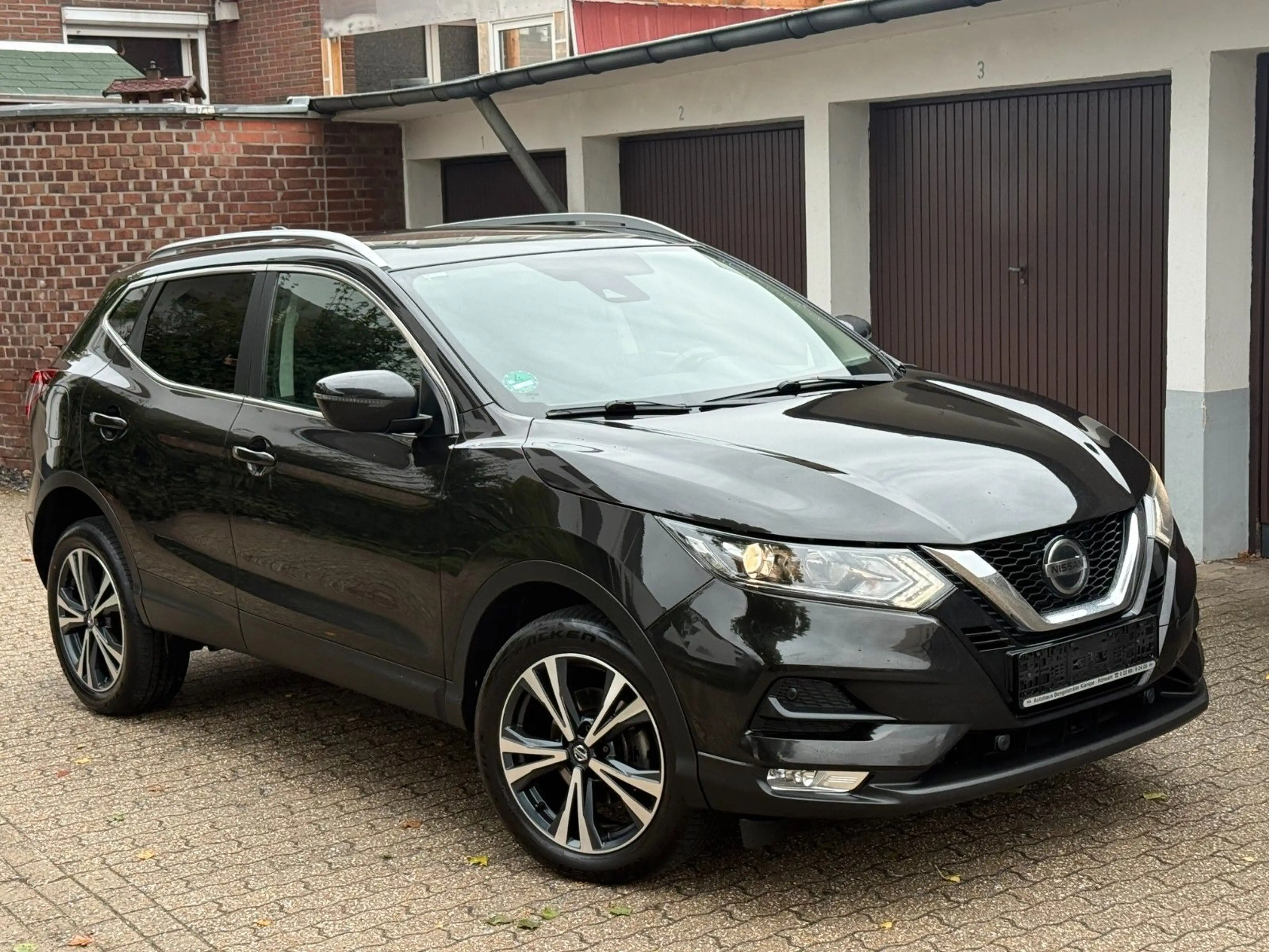 Nissan Qashqai N-Way 4x4/Pano/Kamera/SHZ/LED/Navi — photo 4