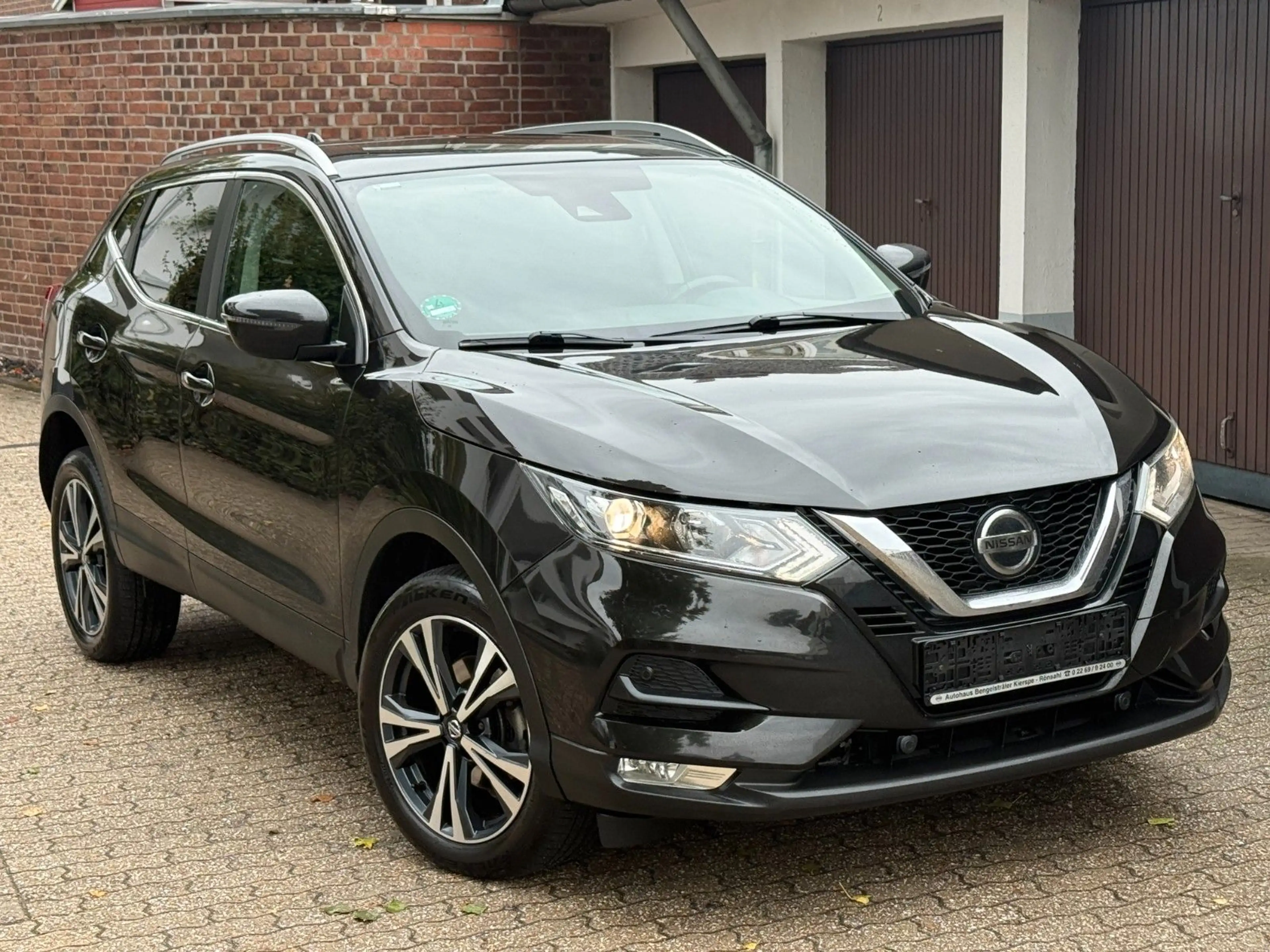 Nissan Qashqai N-Way 4x4/Pano/Kamera/SHZ/LED/Navi