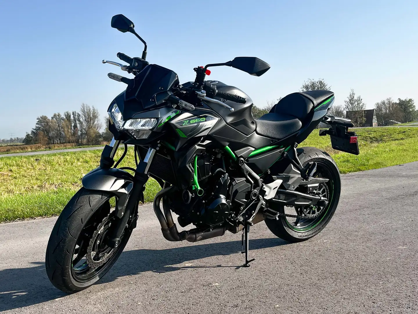 Kawasaki Z 650 Zwart - 1