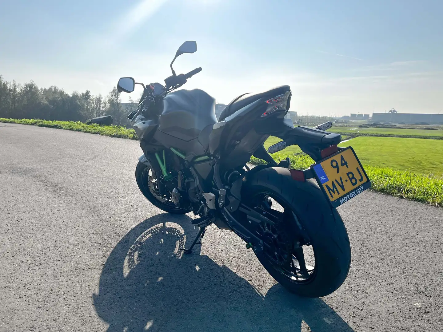 Kawasaki Z 650 Zwart - 2