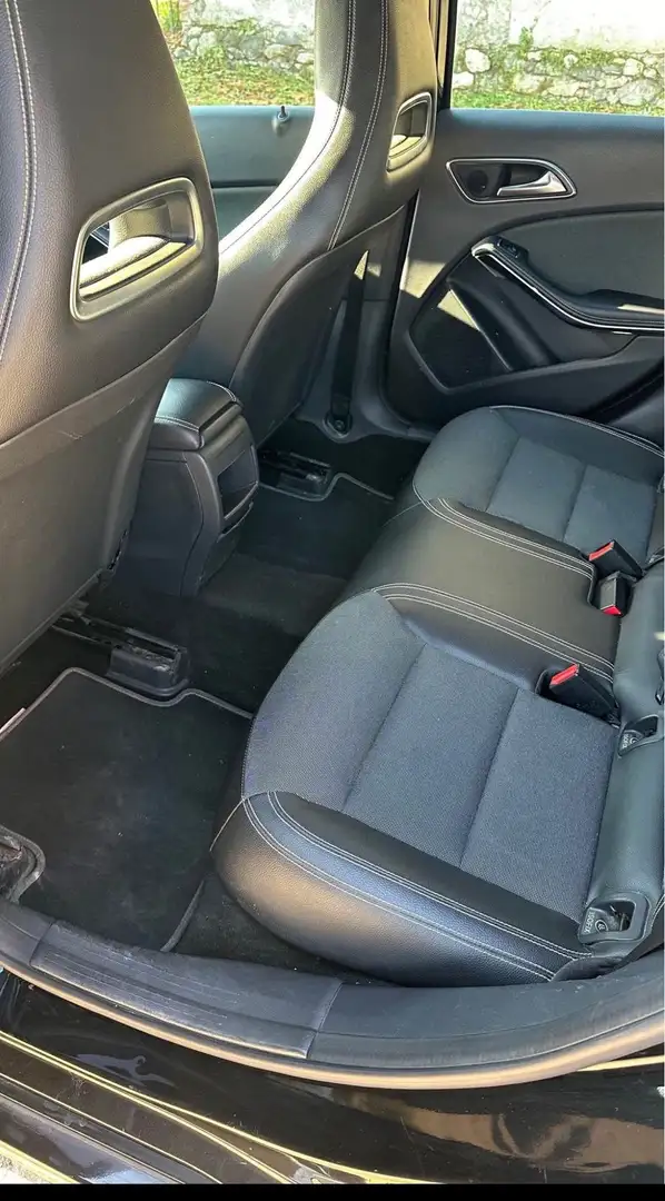 Mercedes-Benz A 160 cdi Sport auto E6 Černá - 2