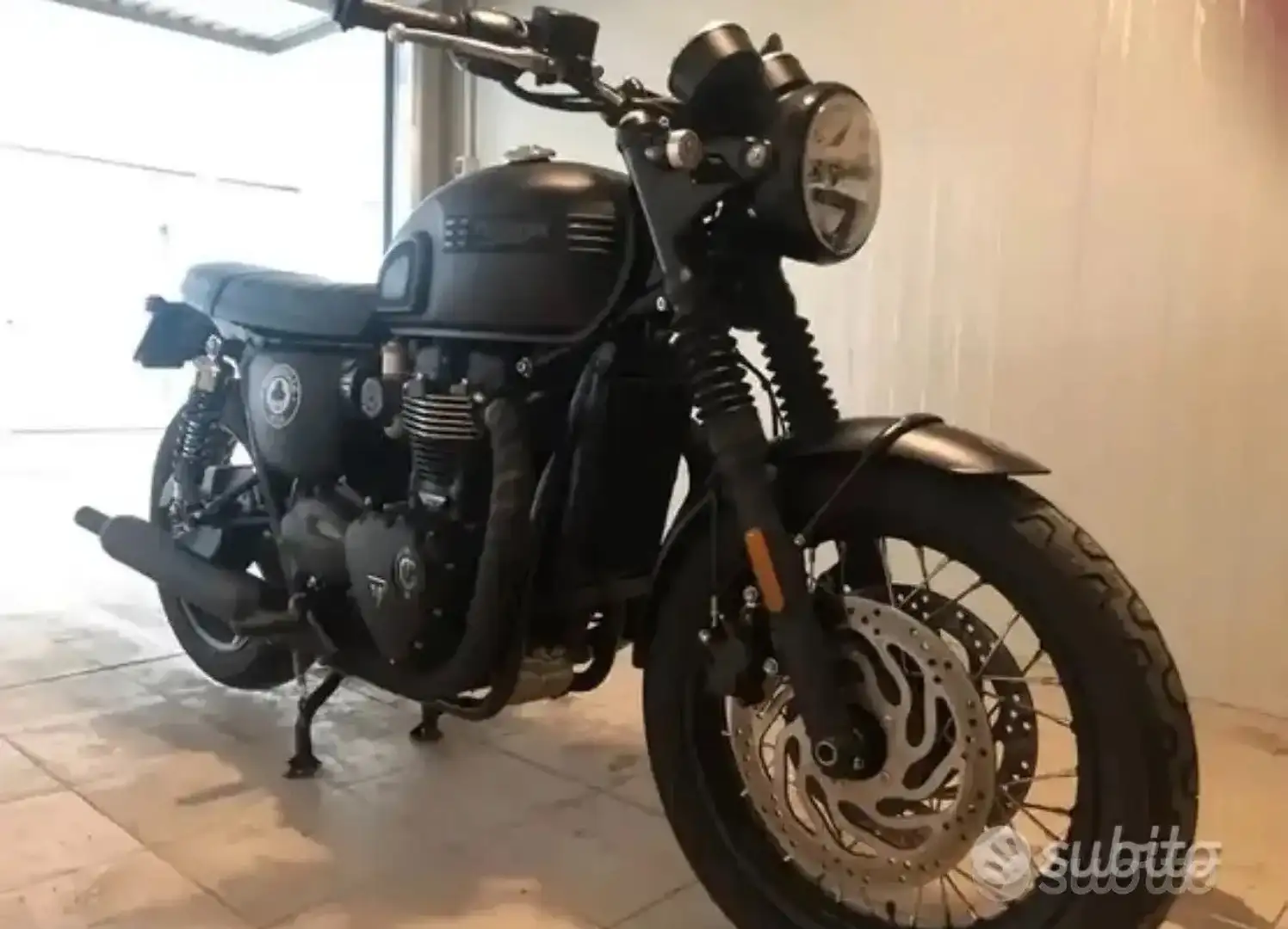 Triumph Bonneville T120 ACE Cafe - Serie numerata Negru - 1