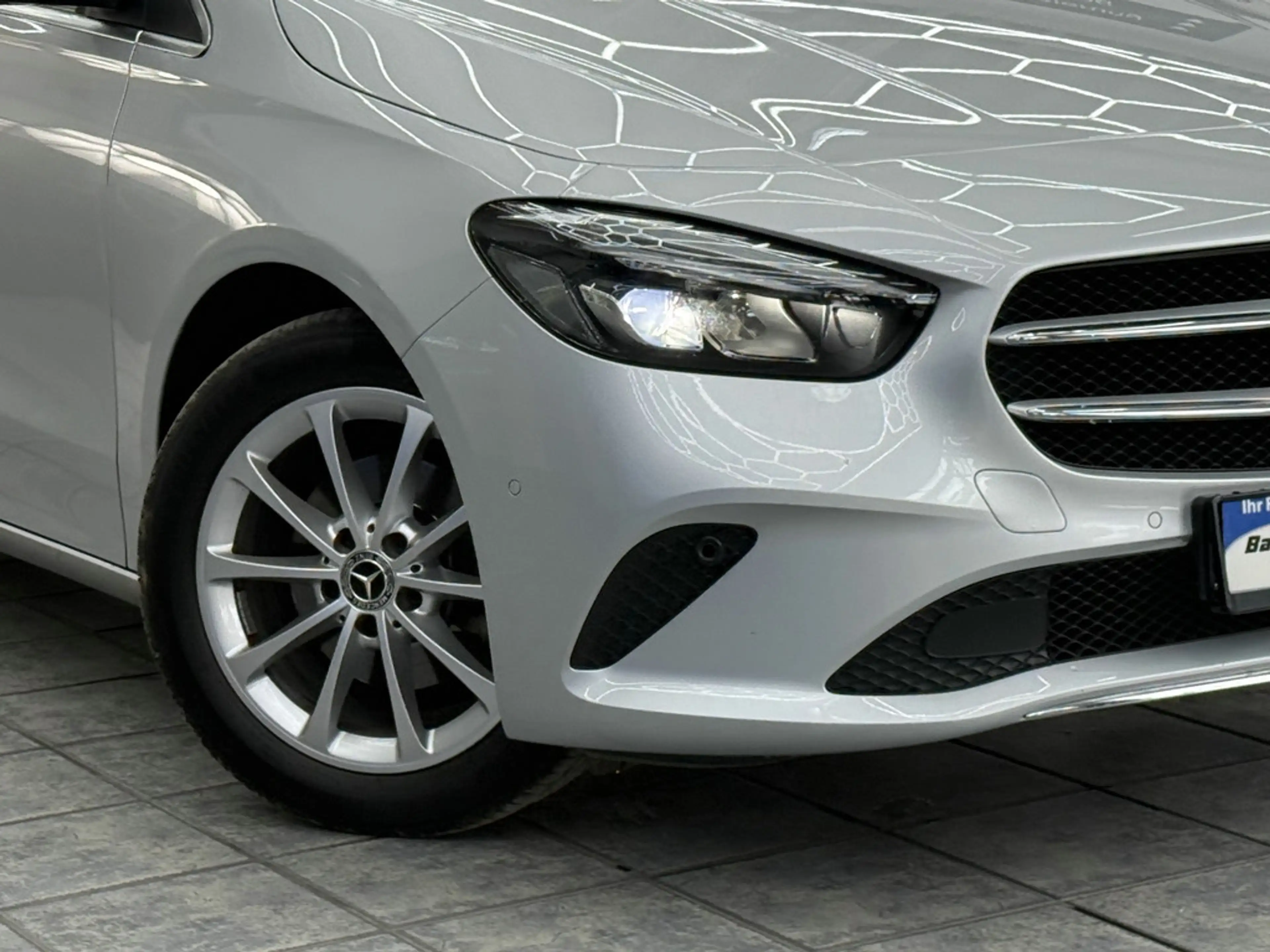 Mercedes-Benz B 180 Progressive, LED, Leder, Kamera, MBUX — photo 2