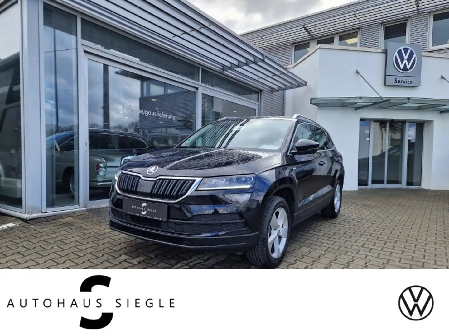Skoda Karoq 1.6 TDI Soleil Navi ACC Parktronic LED  Sitzheizun Schwarz - 1