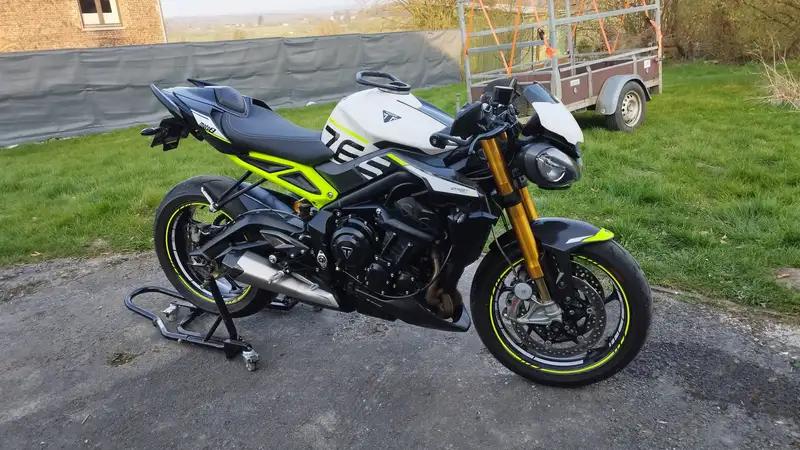 Triumph Street Triple RS - foto 5