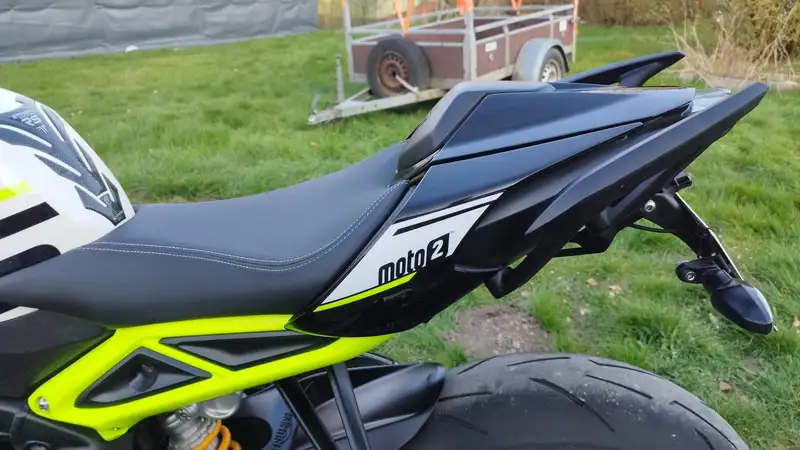 Triumph Street Triple RS - foto 7