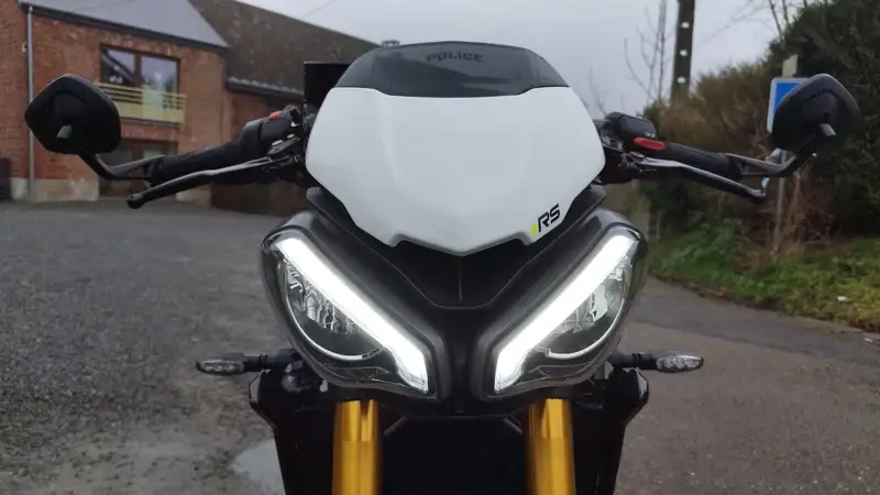 Triumph Street Triple RS - foto 8