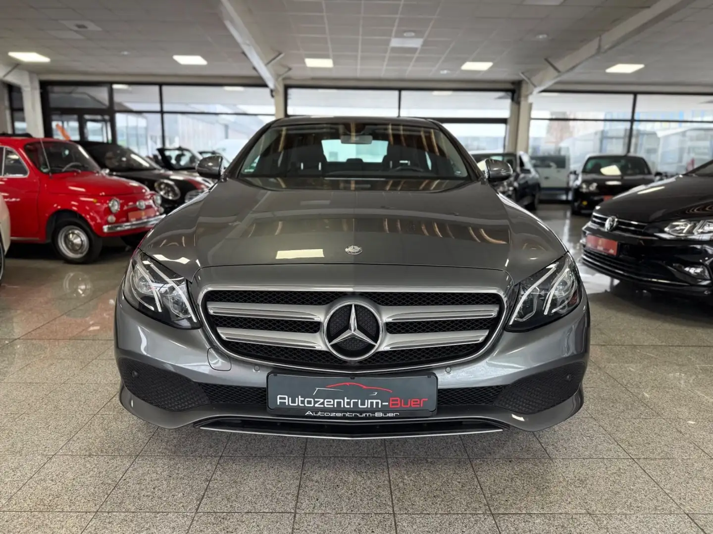 Mercedes-Benz E 200 E Limousine E 200 Navi/Kamera/Sitzheizung Grau - 1