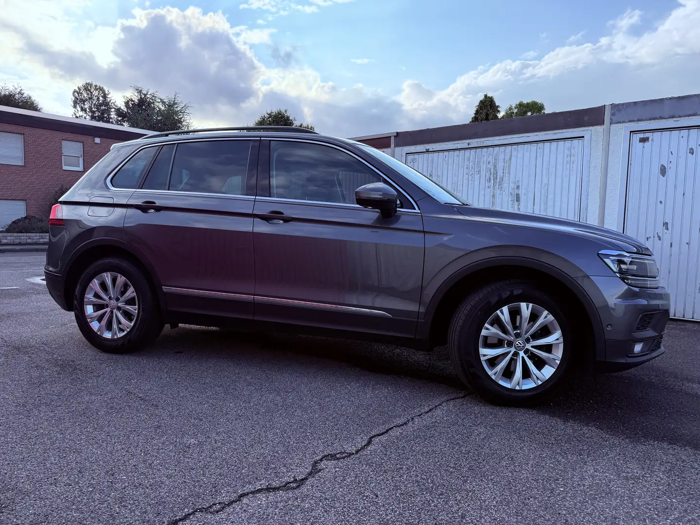 Volkswagen Tiguan 1.4 TSI Join - 1