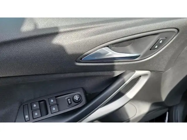 Opel Astra view 22