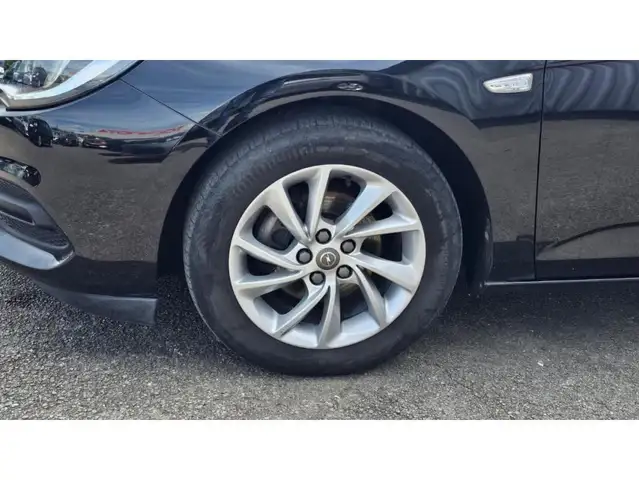 Opel Astra view 20