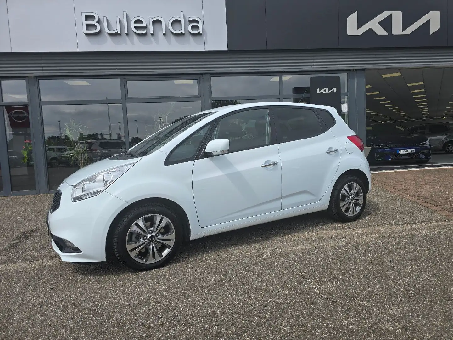 Kia Venga 1.6 Dream Team Automatik Weiß - 1