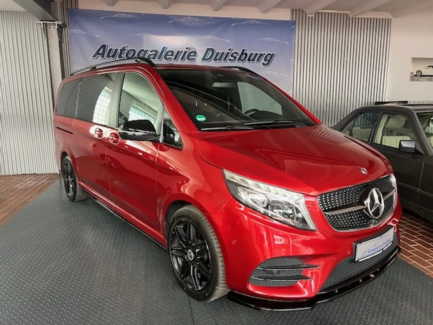 Mercedes-Benz V 300 d AVANTGARDE 4M lang StandHzg.AHK Navi Leder Memor Rot - 1