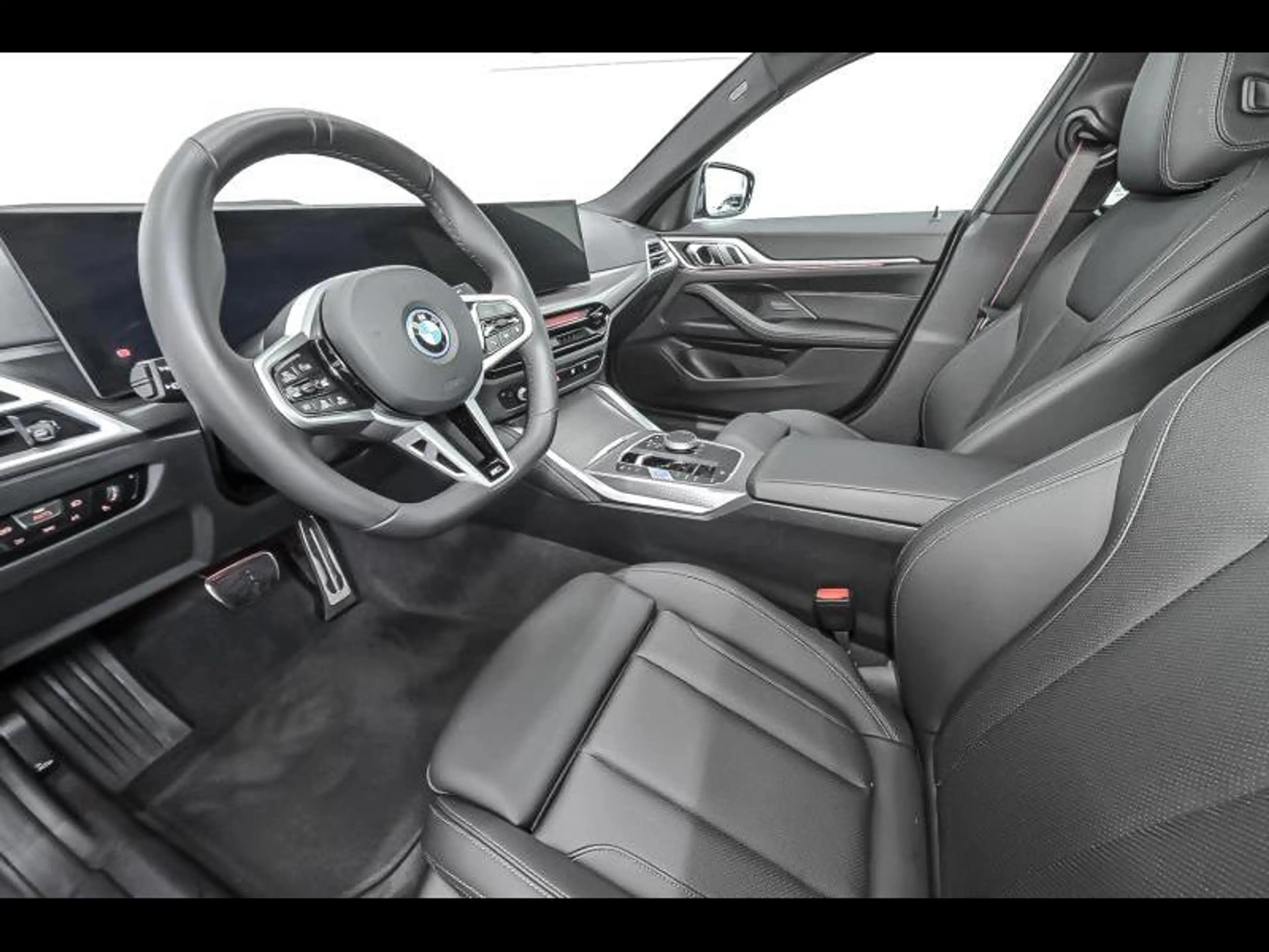 BMW i4 eDrive40 — photo 6