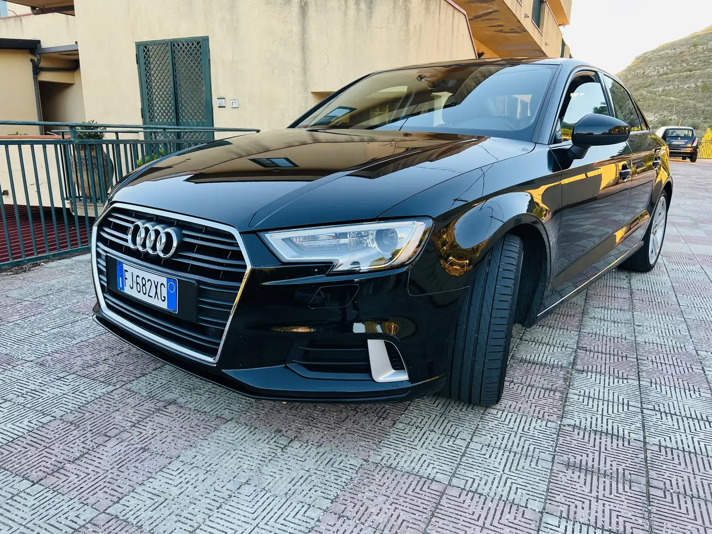 Audi A3 SEDAN (limousine) - 2