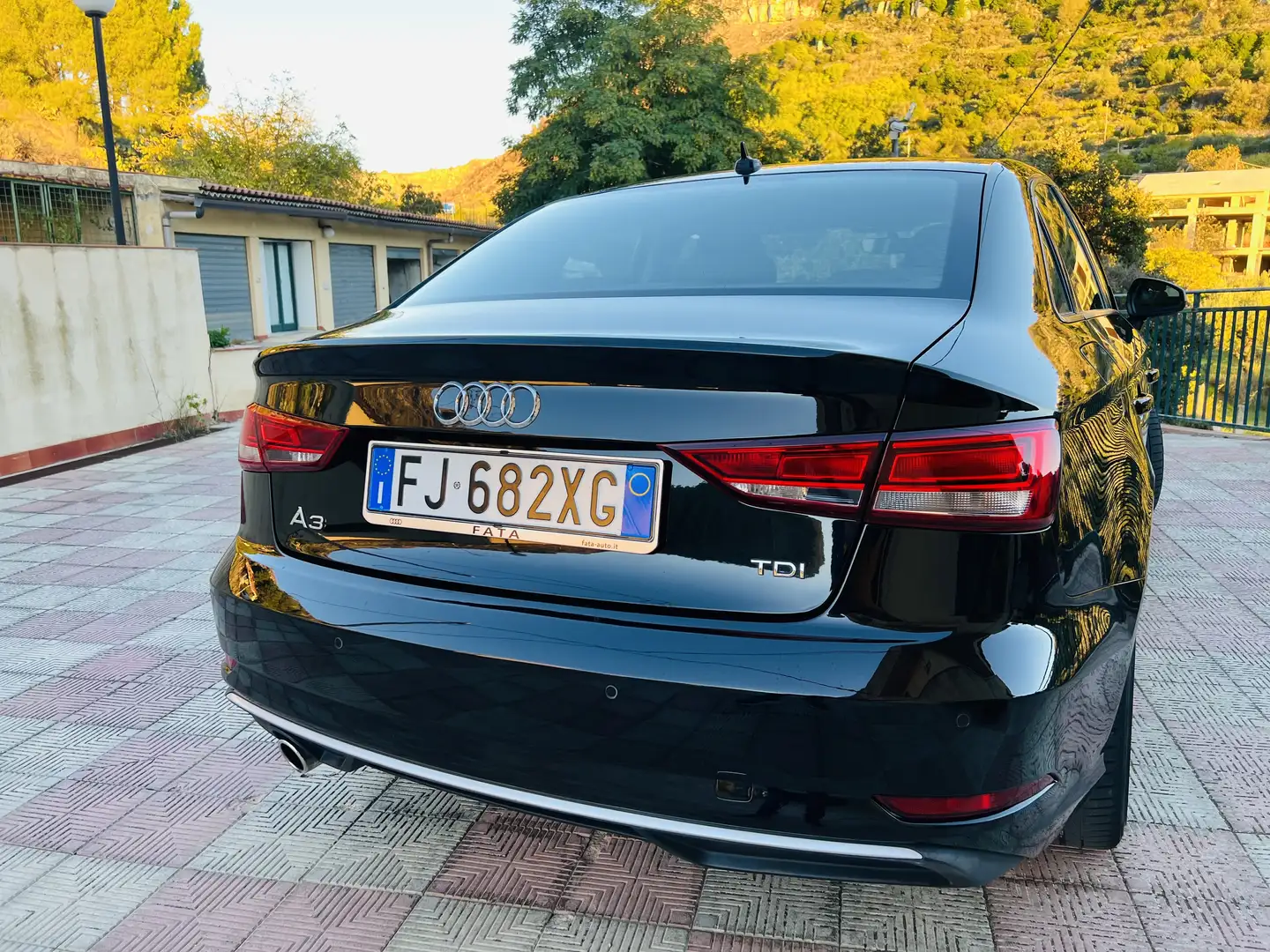 Audi A3 SEDAN (limousine) - 1