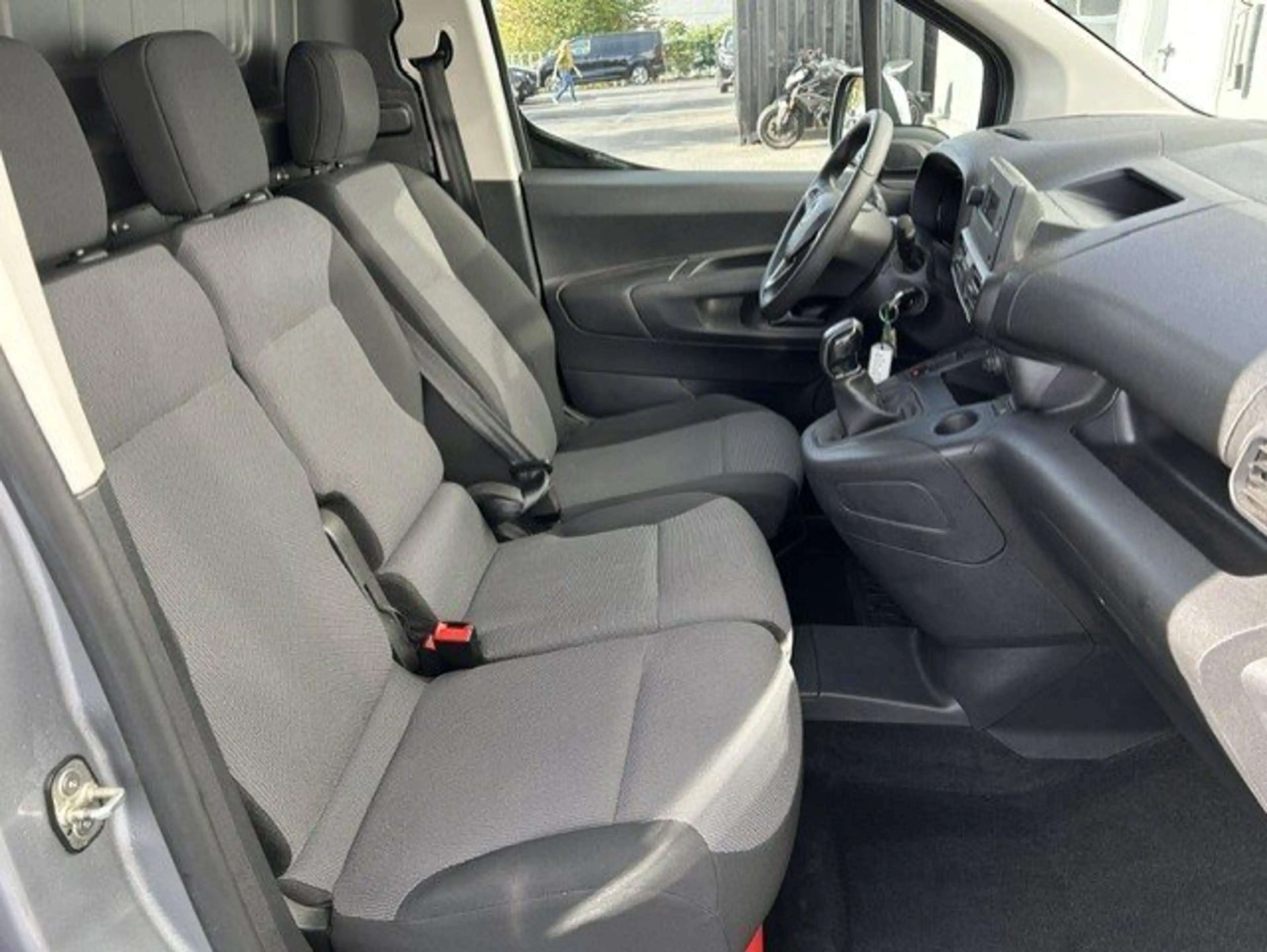 Opel Combo 1.6 TD Lengte 1 — photo 13