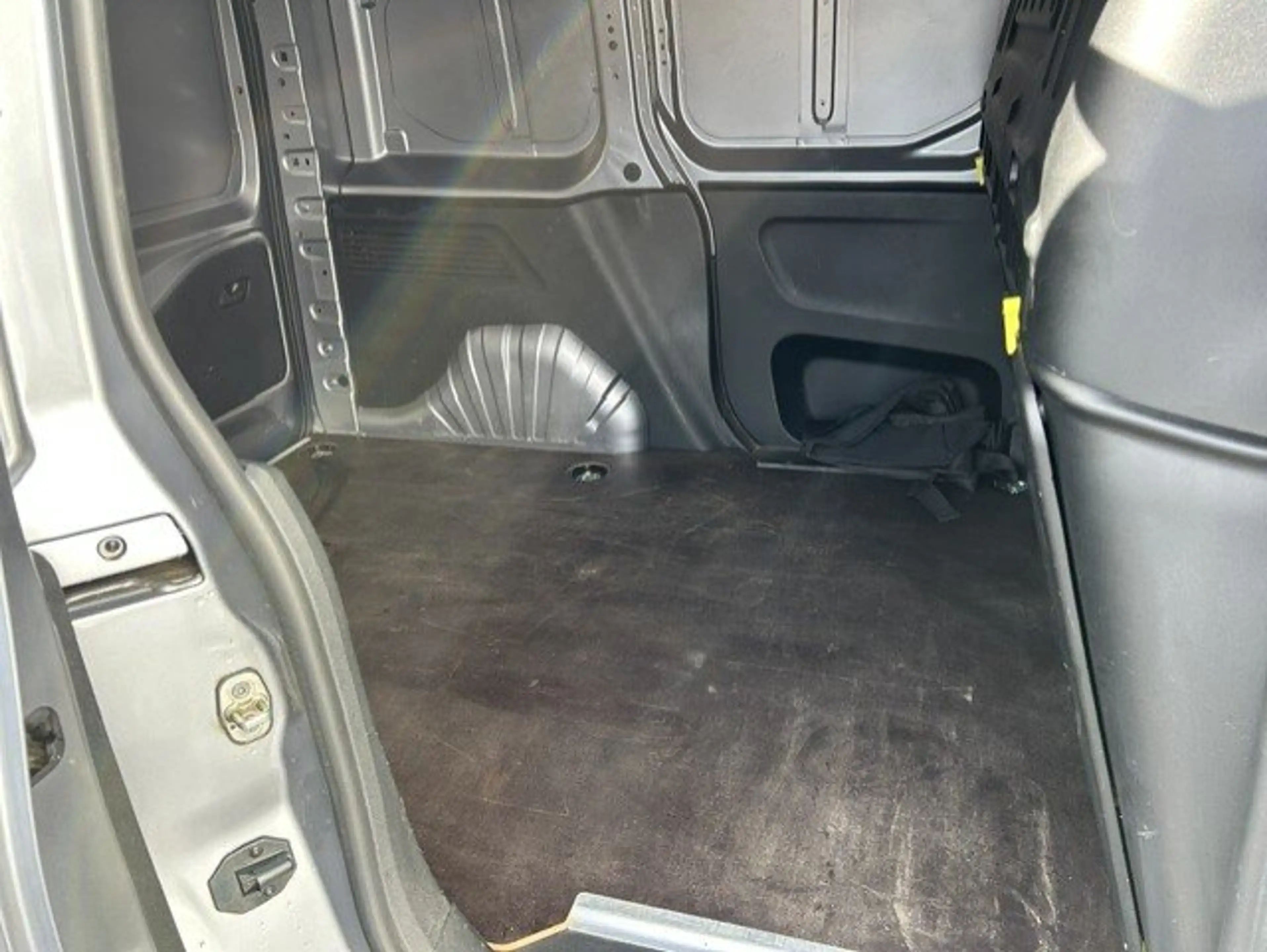 Opel Combo 1.6 TD Lengte 1 — photo 11