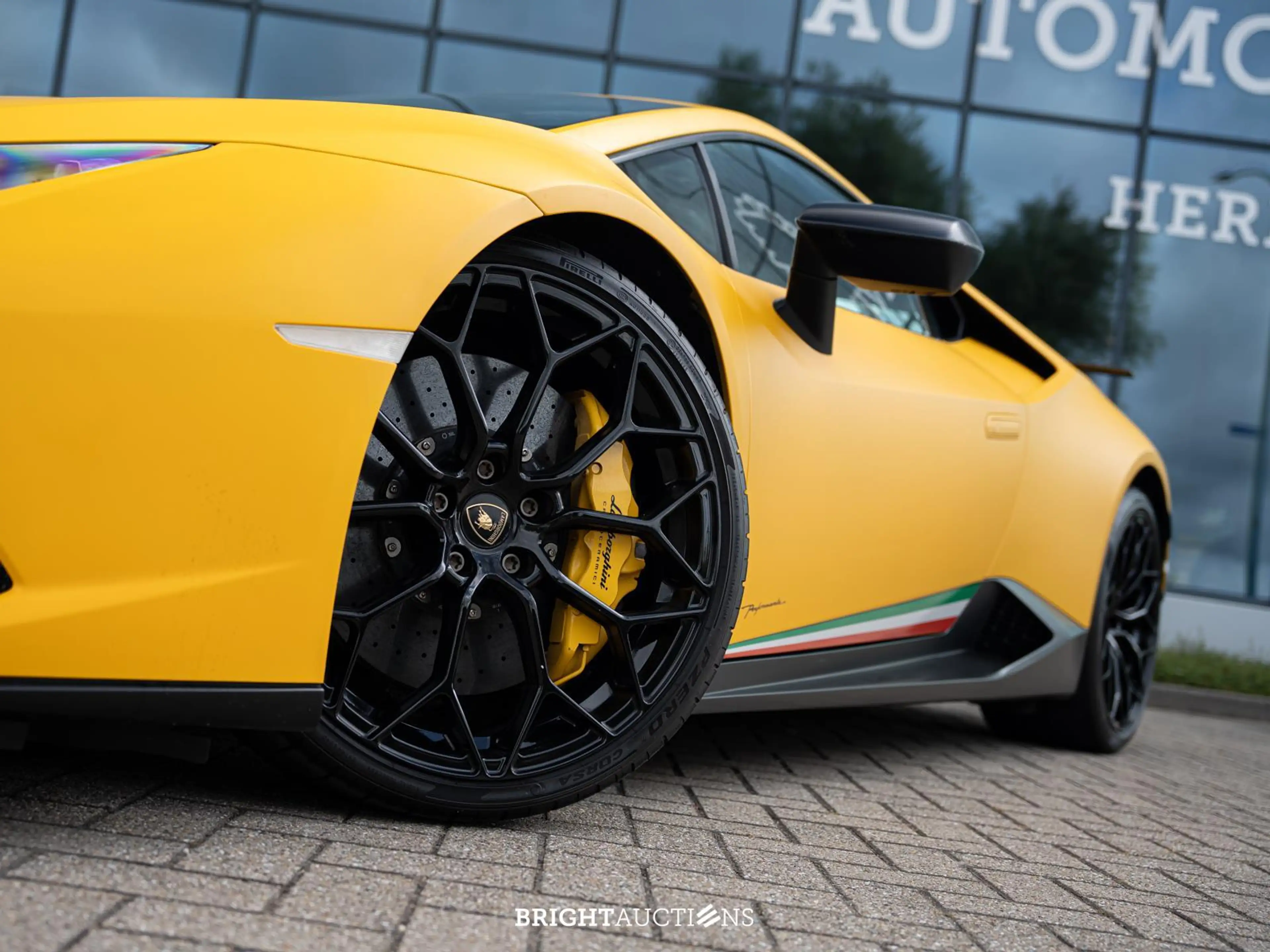 Lamborghini Huracán Performante LP640-4 5.2 V10 — photo 6