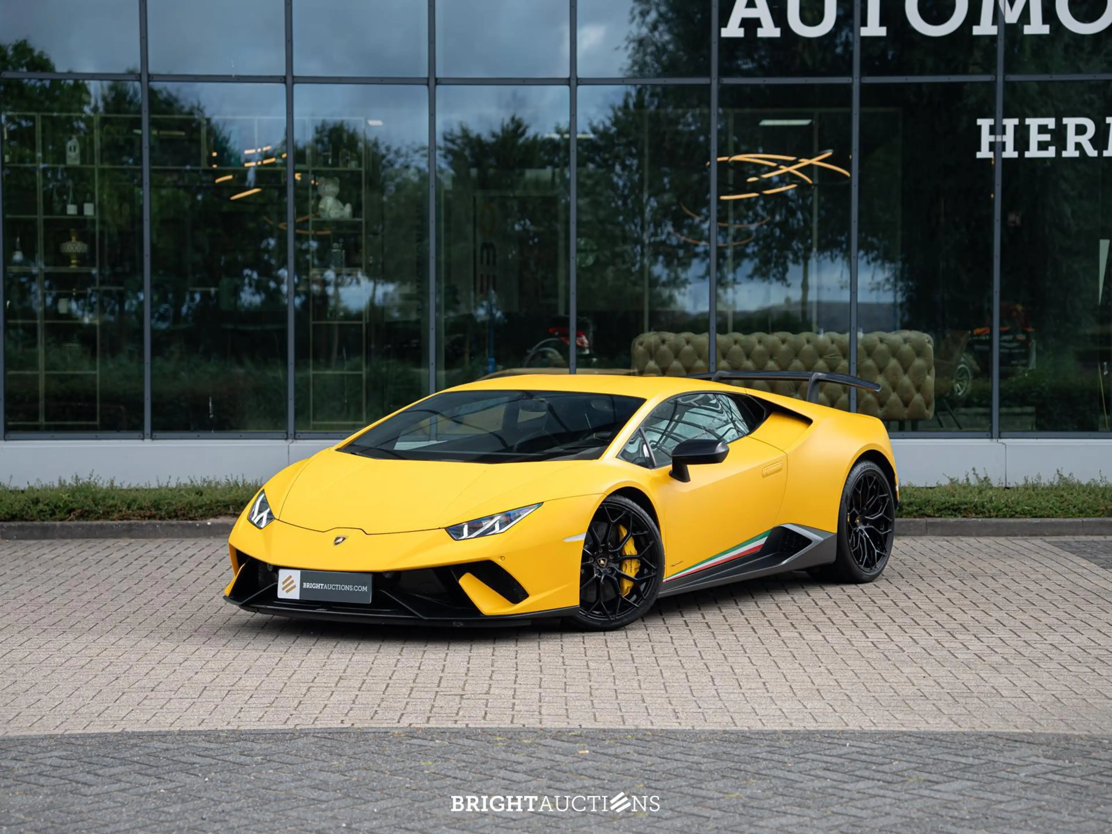 Lamborghini Huracán Performante LP640-4 5.2 V10 — photo 4